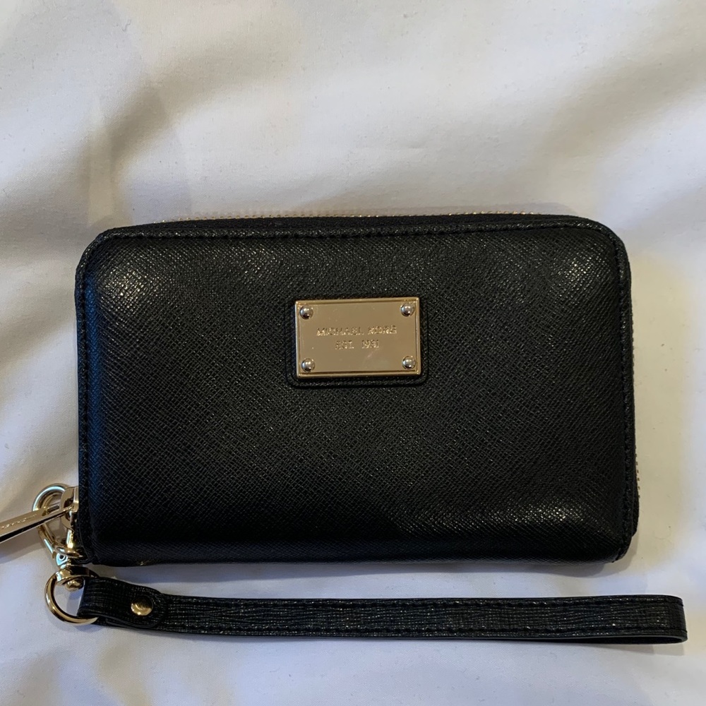 Michael Kors Wristlet